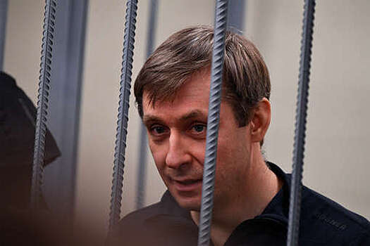 "Ведомости": Захарченко отправили в ШИЗО из-за попытки записаться на СВО