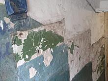 Жители дома на Моковской, 2б в Курске полтора месяца живут без электричества