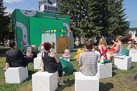 В Екатеринбурге прошел фестиваль чтения под открытым небом
