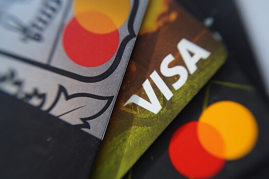 Юрист рассказал о мошенничестве с сообщением о картах Visa и Mastercard