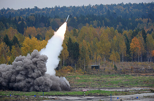 Путин запустил четыре баллистические ракеты в ходе учений