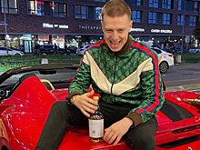 Мелстрой купил 5 машин на 180 млн рублей в Москве и шокировал владельца салона
