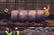 Депутаты Заксобрания Петербурга проверили, как идет транспортировка «урановых хвостов» из Германии