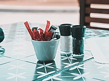 Диетолог объяснила сильную тягу к сладкому и соленому