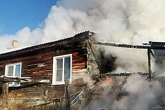 Житель Иркутской области погиб, спасая внучку из огня