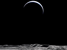 Разработку лунной сверхтяжелой ракеты приостановили в РФ