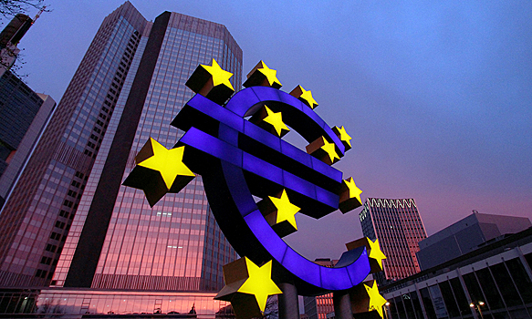 Экономист предупредил ЕС об угрозе краха евро
