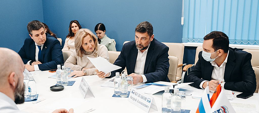 Глава г.о. Щелково Андрей Булгаков провел прием граждан в общественной приемной «Единой России»