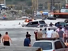 Подробности чудесного спасения семьи из тонущей машины в Дагестане