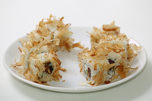 Кузбассовцы добились закрытия вредоносного суши-цеха в их доме