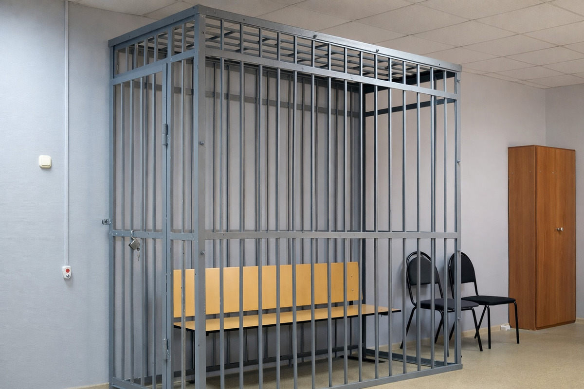 Суд в Калуге приговорил мужчину к 20 годам за совращение 16 детей