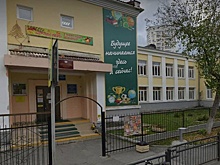 "Может случиться беда": в Екатеринбурге отремонтируют разваливающуюся школу