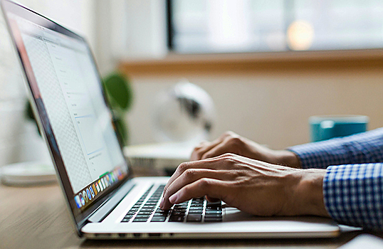 В ЕС хотят урегулировать отношения компаний и самозанятых работников