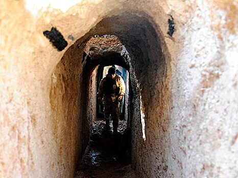 Армия САР подорвала тоннель боевиков, ведущий в Дейр-эз-Зор