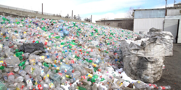 Вторая жизнь отходов: как в Армении мусор превращают в синтепон и упаковочные коробки