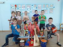 В детском саду Новодонецкой образовался оркестр из самодельных инструментов