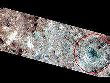 Найдено объяснение загадочной структуры в виде паука на Европе