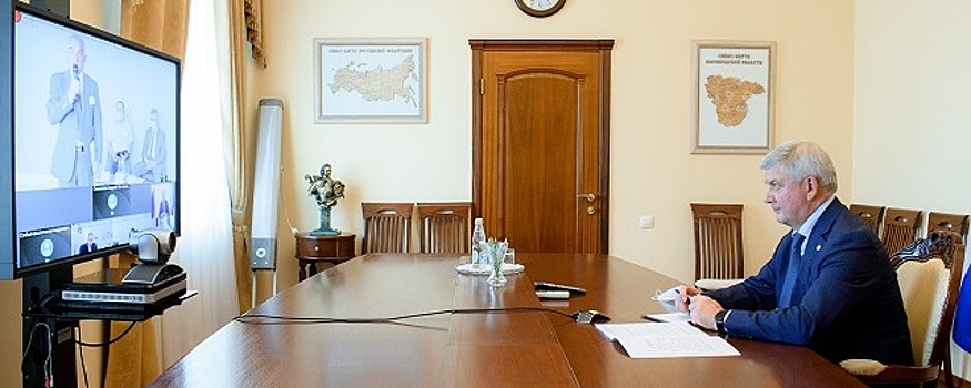 Гусев провел совещание на тему реализации проекта «Эффективный регион»