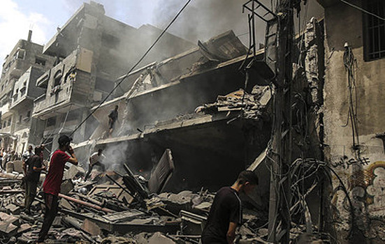 Армия Израиля снова нанесла серию мощных авиаударов по сектору Газа