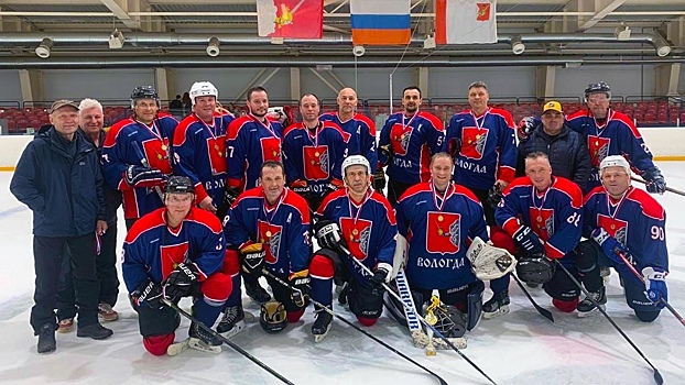 ХК «Вологда-Ветераны» выиграл Серебряный кубок открытия по хоккею в Вологде