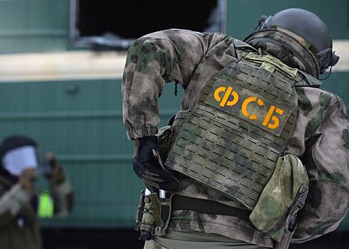 Бандитам из ОПГ «Восьмерочные» добавили срок за хранение оружия