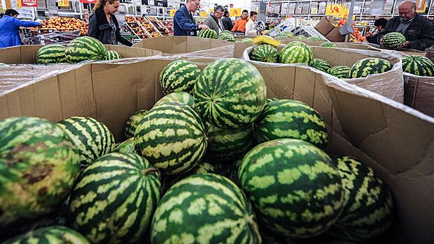 В Москве взлетели цены на арбузы и дыни