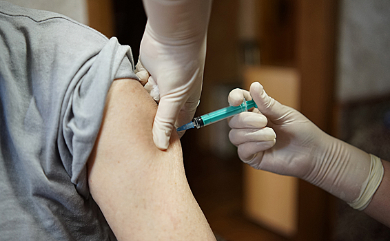 Тверская область ввела обязательную вакцинацию от COVID