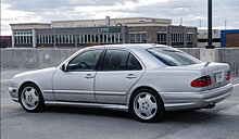 Редкий Mercedes E55 AMG (W210) 2000 года выпуска продали всего за 12 500 долларов