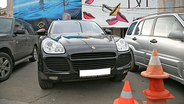 Богатые россияне спрятали свои автомобили от налогов