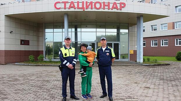 В Вологодской области экипаж ДПС сопроводил до больницы машину с травмированным четырехлетним мальчиком