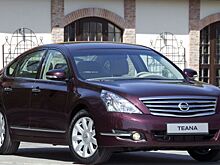 Стоит ли покупать Nissan Teana вместо Toyota Camry?