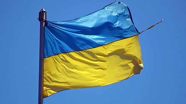 В Швеции сняли украинский флаг со здания посольства Литвы