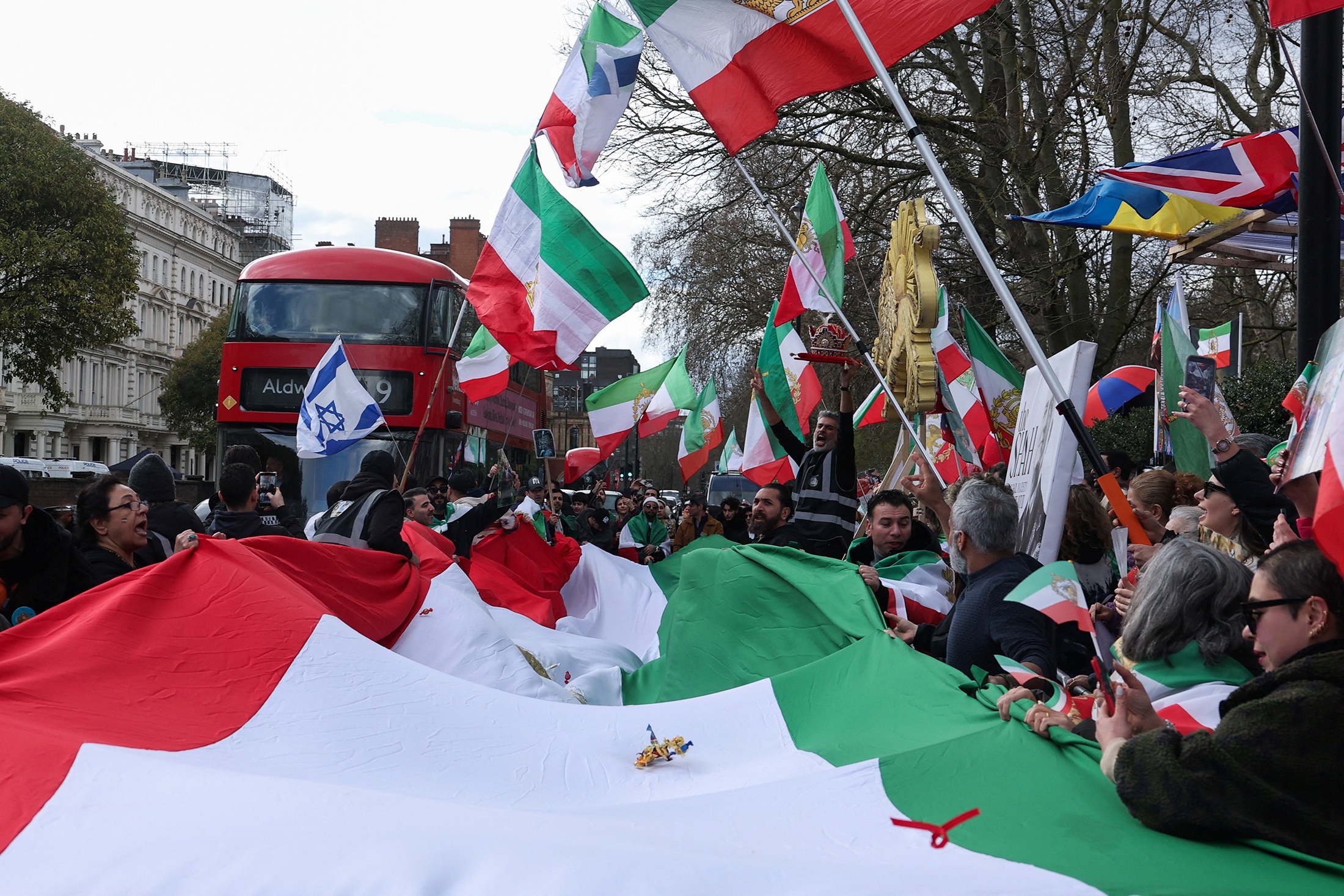 В Лондоне прошла акция протеста против нападения США и Израиля на Иран