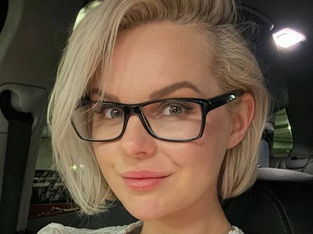 Экс-солистка Ленинграда заявила, что Инстасамке не нужен Шнуров