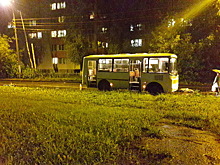 90-летний велосипедист погиб под колесами маршрутки на Автозаводе