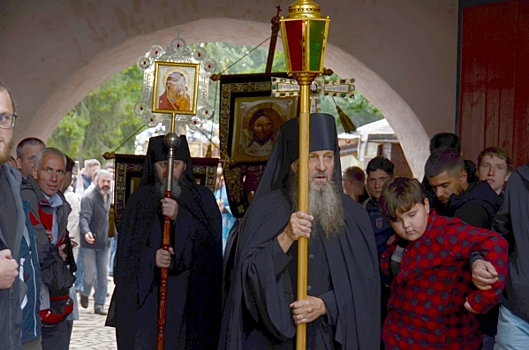 Какие мероприятия пройдут в честь 100-летия кончины патриарха Тихона: крестные ходы, выставки и фестивали