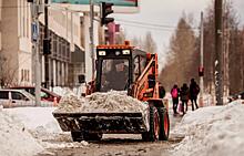 Из Курска вывезли почти 3 тысячи кубов снега
