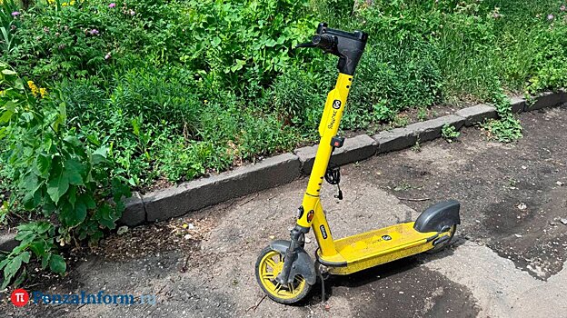 На ул. Баумана в Пензе водитель электросамоката сбил пешехода