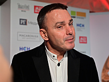 Участник «Иванушек International» появился на публике с женой