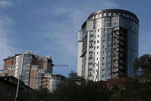 Застройщик «элитного» дома во Владивостоке стал банкротом