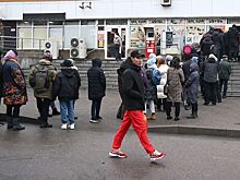 Продуктовые открываются, миллиардеры беднеют. Что происходит в Казахстане спустя неделю после начала протестов