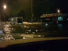 Перед заксобранием Новосибирска часть дорог ушла под воду