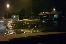 Перед заксобранием Новосибирска часть дорог ушла под воду