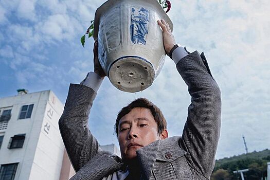 Миллиардеров пригласили на показ фильма о вреде капитализма