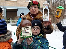 Акцию «Поможем птицам в зимние холода» провели подопечные центра «Сокол»