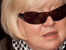 Больная раком актриса Крючкова плохо себя чувствует и не может говорить по телефону