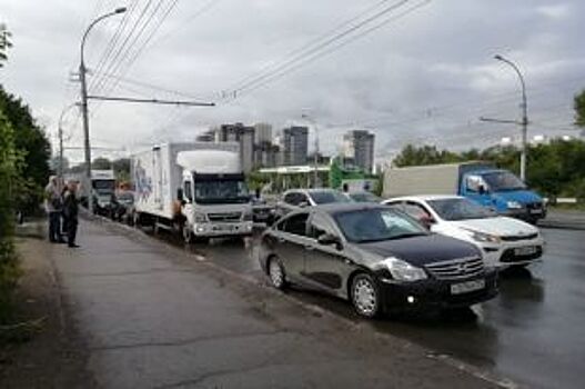 Владивосток встал в девятибальные пробки
