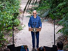 Telegraph: Байден после выступления на G20 забрел в лес, перепутав направление
