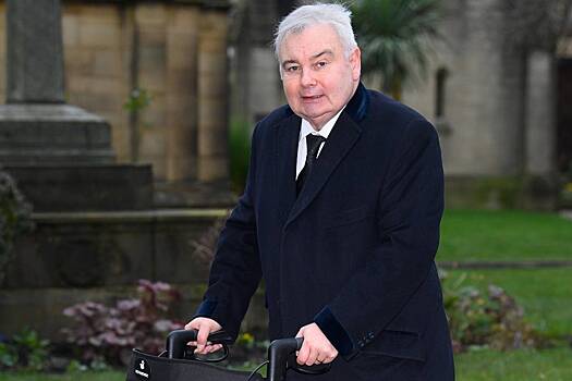 Прикованный к инвалидной коляске ведущий в прямом эфире пожаловался на деликатную проблему