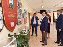 Бюст Герою России Ахметшину, погибшему в Сирии, установят рядом с его школой в Казани